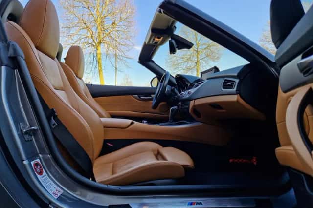 BMW Z4 (2011) thumbnail 5