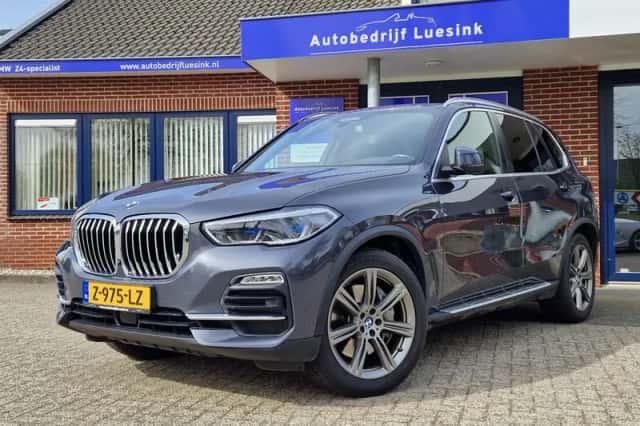 BMW X5 (2020) thumbnail 1