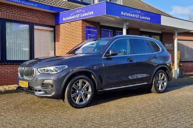 BMW X5 (2020) thumbnail 3
