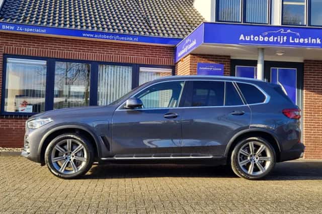 BMW X5 (2020) thumbnail 4