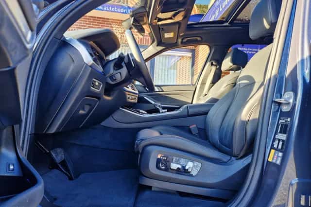 BMW X5 (2020) thumbnail 6