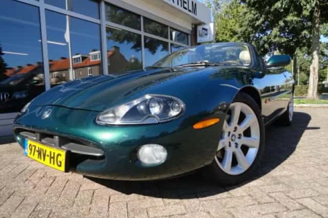 Jaguar XK (2004) thumbnail 1