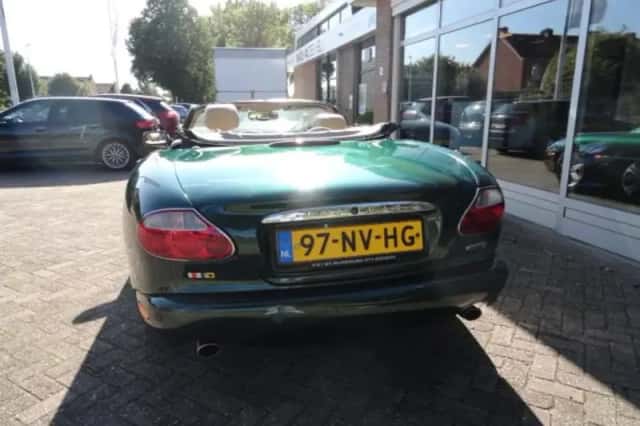 Jaguar XK (2004) thumbnail 4