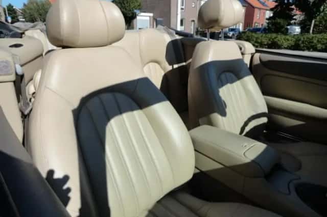 Jaguar XK (2004) thumbnail 6