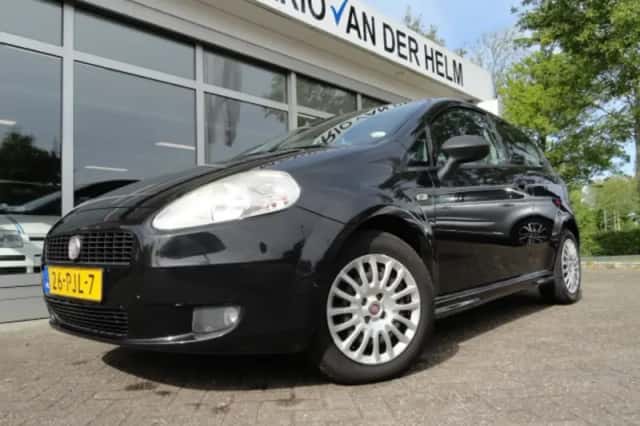 Fiat Grande Punto (2011) thumbnail 1