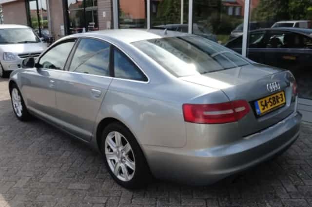 Audi A6 (2011) thumbnail 3
