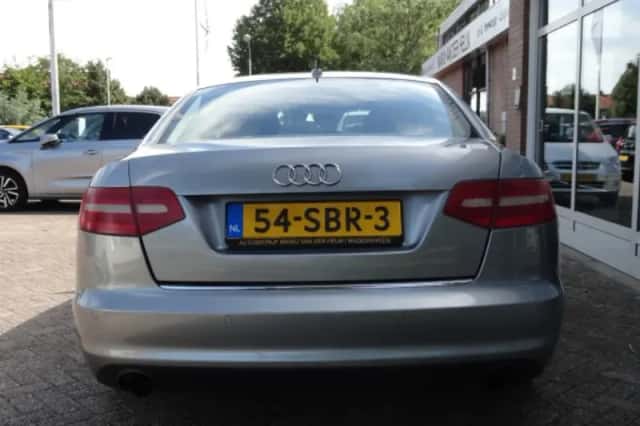 Audi A6 (2011) thumbnail 4