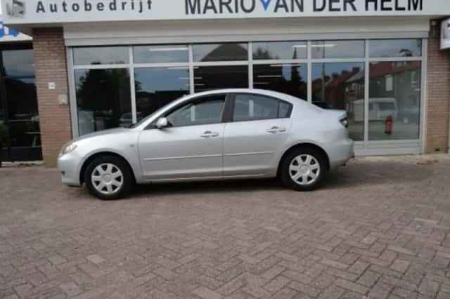 Mazda 3 (2006) thumbnail 2