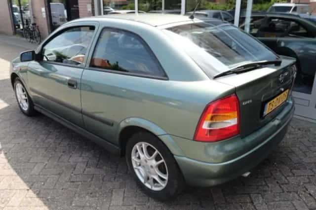 Opel Astra (1998) thumbnail 3