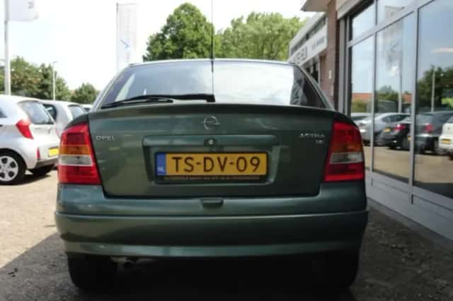 Opel Astra (1998) thumbnail 4