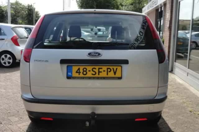 Ford Focus (2006) thumbnail 4