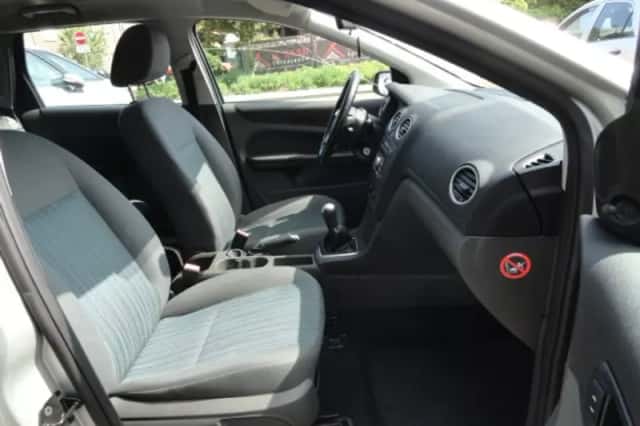 Ford Focus (2006) thumbnail 6