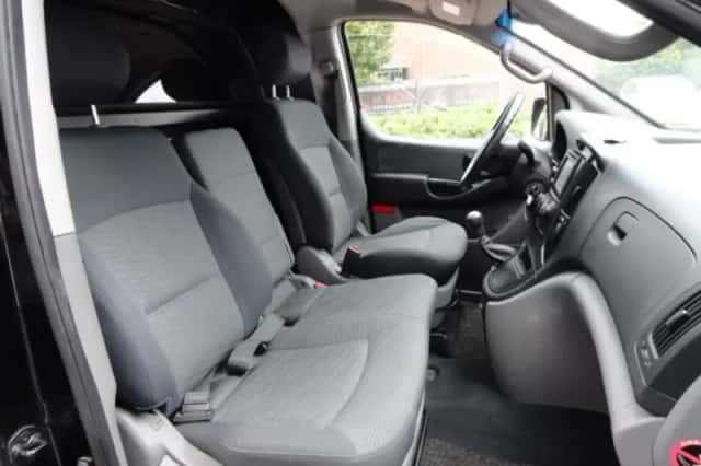 Hyundai H300 (2010) thumbnail 6