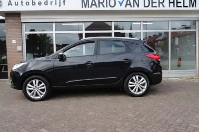 Hyundai ix35 (2010) thumbnail 2
