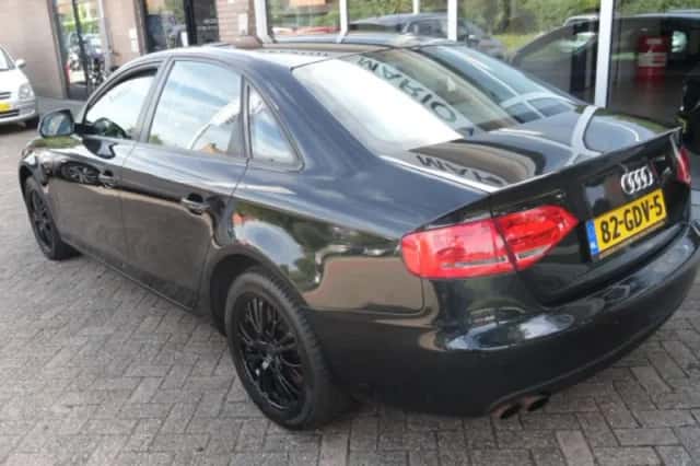 Audi A4 (2008) thumbnail 3
