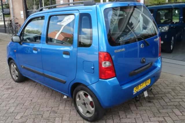 Suzuki Wagon R+ (2000) thumbnail 3