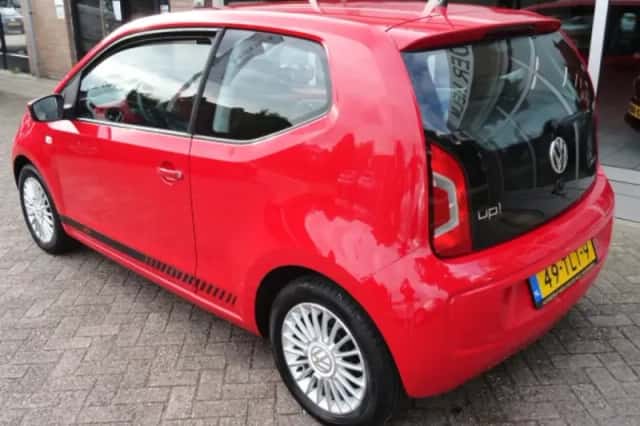 Volkswagen Up! (2012) thumbnail 3