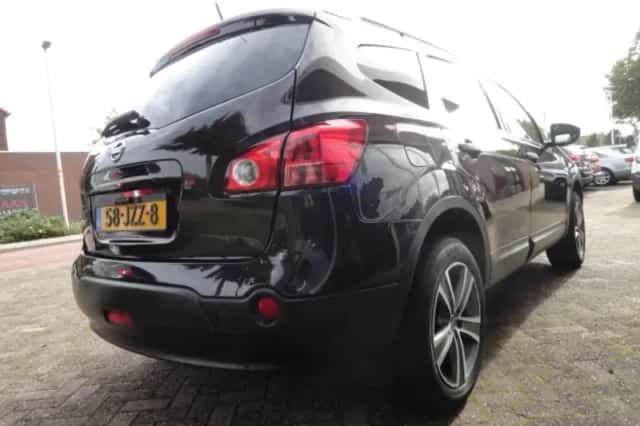 Nissan Qashqai (2009) thumbnail 5
