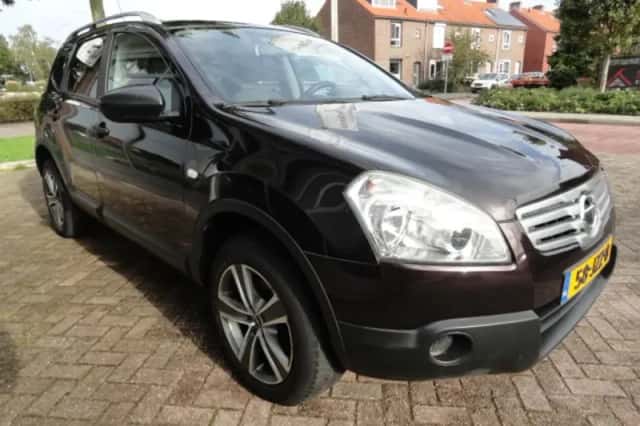 Nissan Qashqai (2009) thumbnail 6