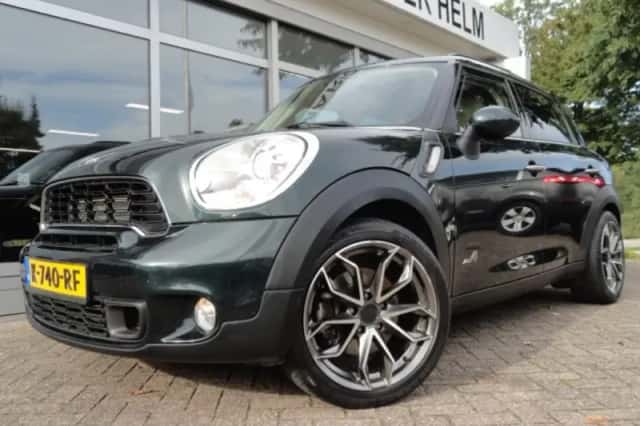 MINI Countryman (2011) thumbnail 1