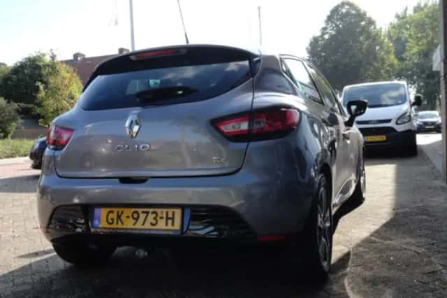 Renault Clio (2015) thumbnail 4