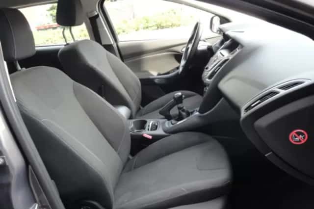 Ford Focus (2013) thumbnail 6