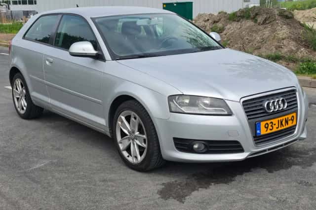 Audi A3 (2009) thumbnail 3