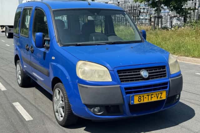 Fiat Doblò (2006) thumbnail 2