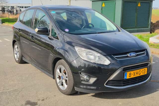 Ford C-Max (2014) thumbnail 3
