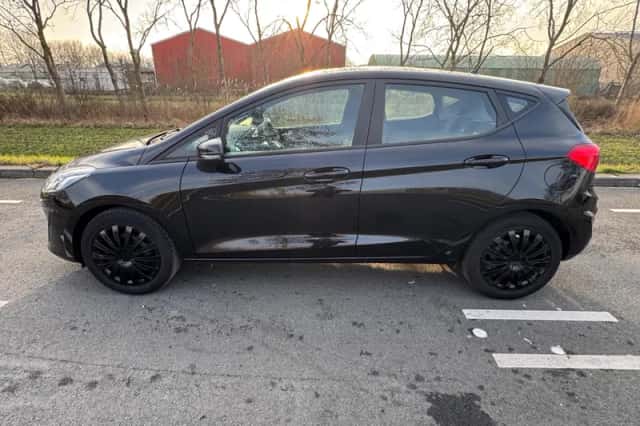 Ford Fiesta (2018) thumbnail 4