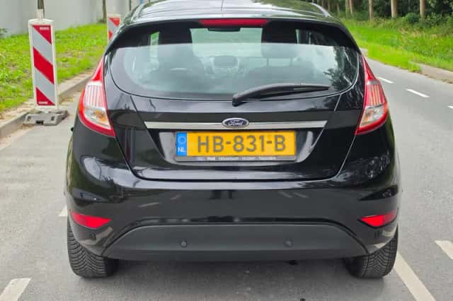 Ford Fiesta (2015) thumbnail 6