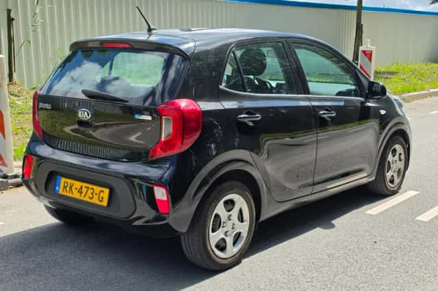 Kia Picanto (2017) thumbnail 5