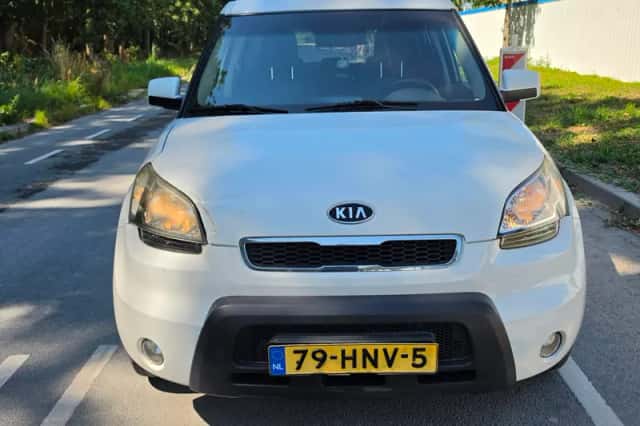 Kia Soul (2009) thumbnail 2