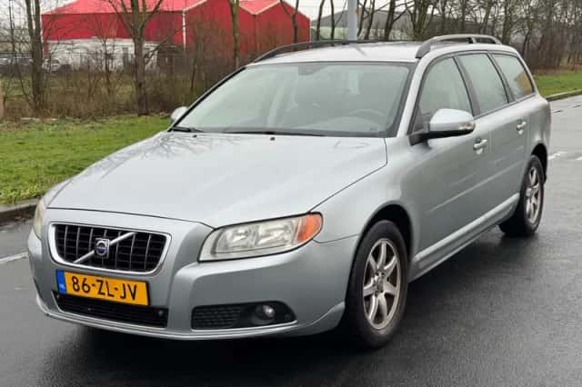 Volvo V70 (2008) thumbnail 1