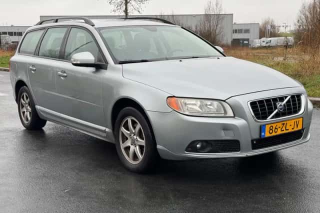 Volvo V70 (2008) thumbnail 3