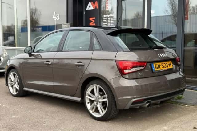 Audi A1 (2016) thumbnail 6