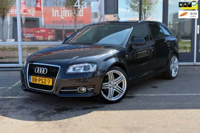 Audi A3 (2011) thumbnail 1