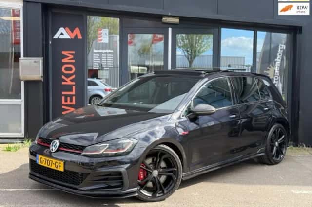 Volkswagen Golf (2019) thumbnail 1