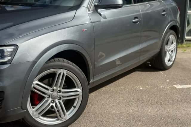 Audi Q3 (2012) thumbnail 3