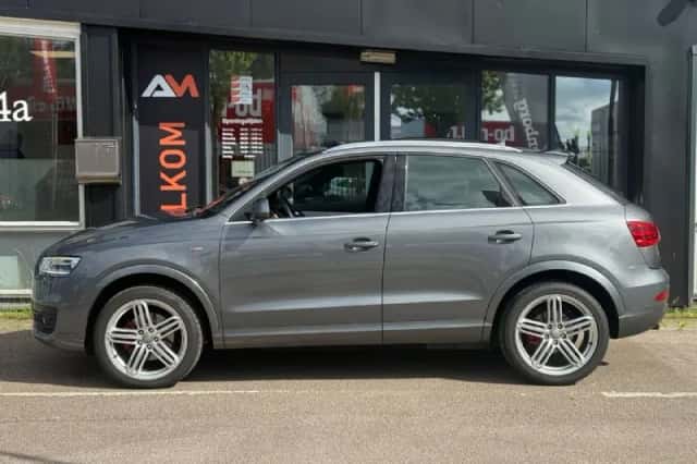 Audi Q3 (2012) thumbnail 5