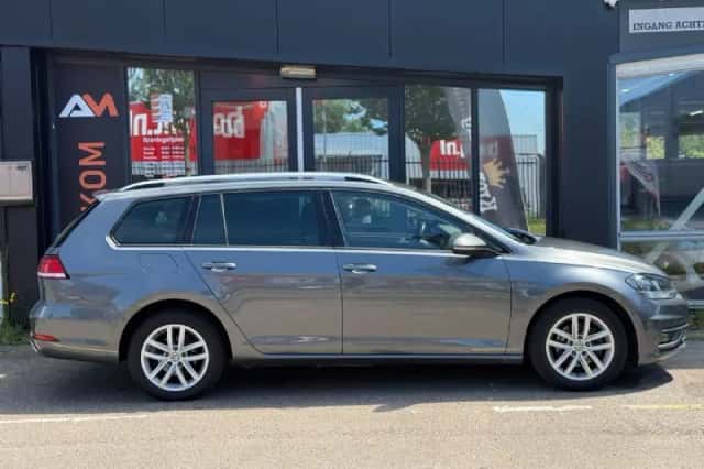 Volkswagen Golf (2019) thumbnail 6