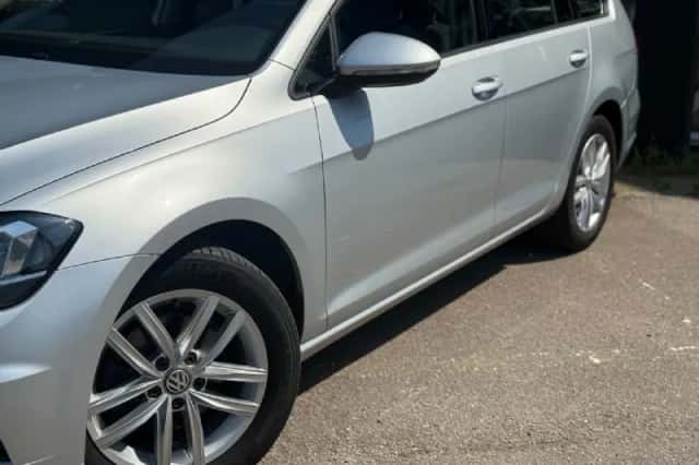 Volkswagen Golf (2019) thumbnail 3