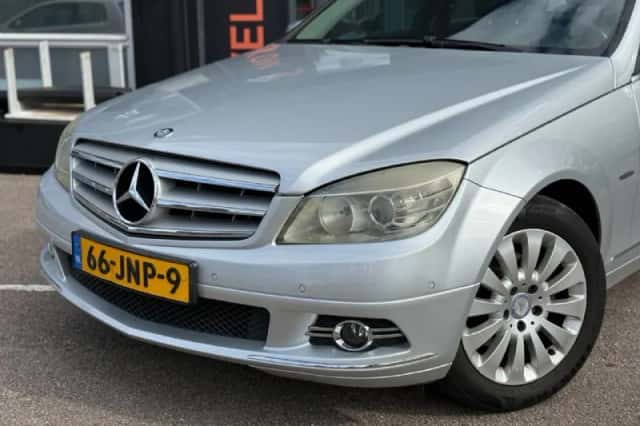Mercedes-Benz C-Klasse (2009) thumbnail 2