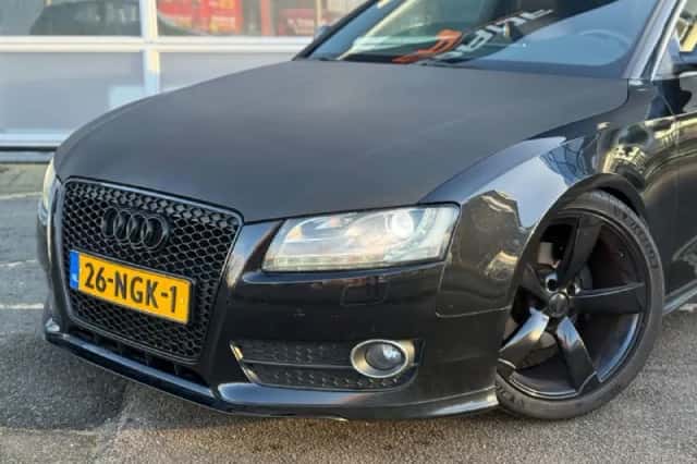 Audi A5 (2010) thumbnail 2