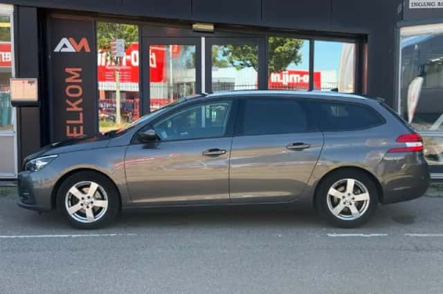 Peugeot 308 (2018) thumbnail 5
