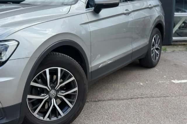 Volkswagen Tiguan (2019) thumbnail 3