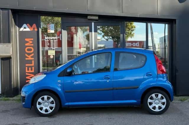 Peugeot 107 (2010) thumbnail 4