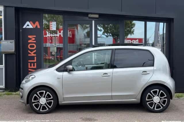 Volkswagen Up! (2013) thumbnail 5