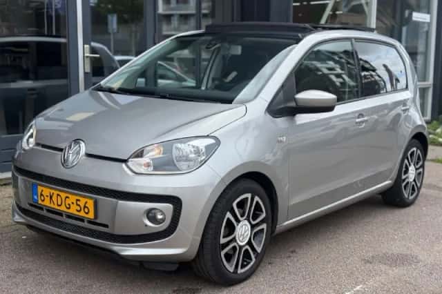 Volkswagen Up! (2013) thumbnail 6