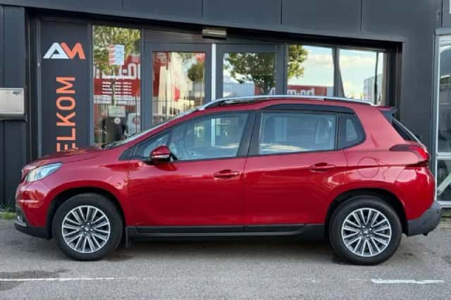 Peugeot 2008 (2017) thumbnail 4